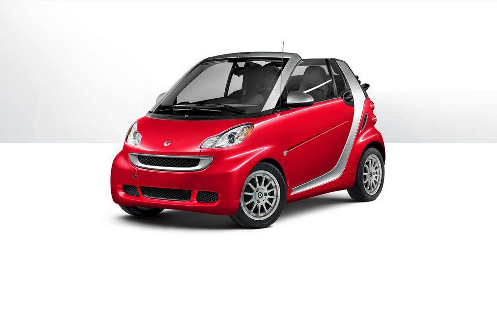 2014 smart fortwo cabrio front view