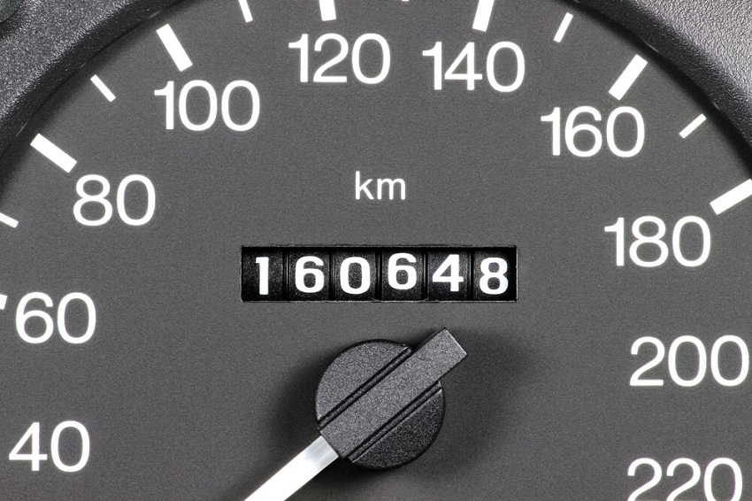 Why youth prefers 200 CC bikes? 10 youth prefers 200 CC bikes for mileage