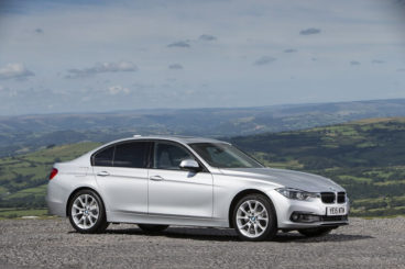 BMW 3 Series Saloon side view