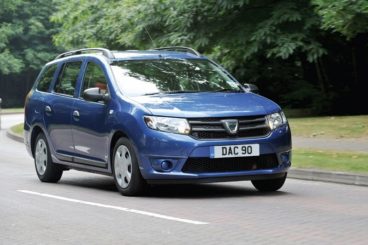 Dacia Logan MCV driving front view