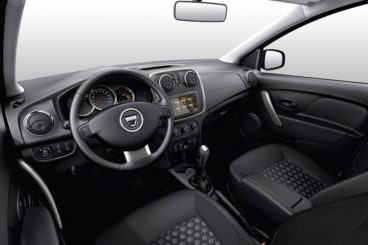 Dacia Logan MCV interior dashboard