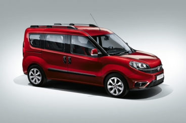 Fiat Doblo Estate side view white background
