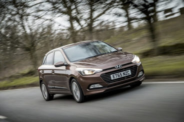 Bronze Hyundai i20 front view