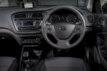Hyundai i20 interior dashboard