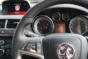 Vauxhall Mokka interior