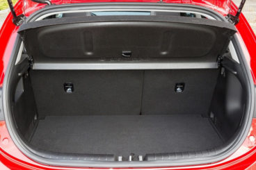 Kia Rio boot space