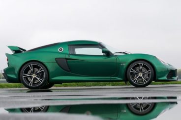 Lotus Exige side view
