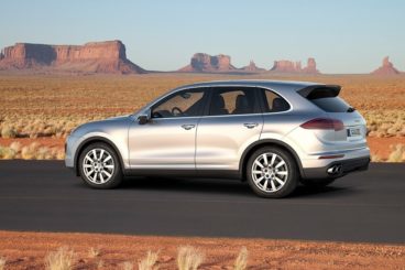 Porsche Cayenne side view