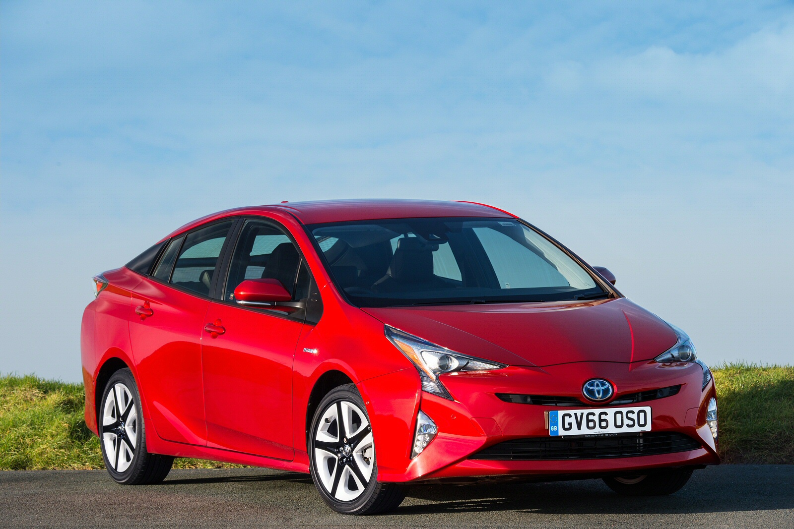 Toyota Prius Review OSV prius-vs-prius-2021-toyota-prius-vs-2021-toyota-prius-prime