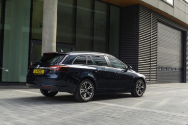 Vauxhall Insignia Sports Tourer back side view