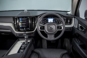 the black interior of the volvo xc60 estate