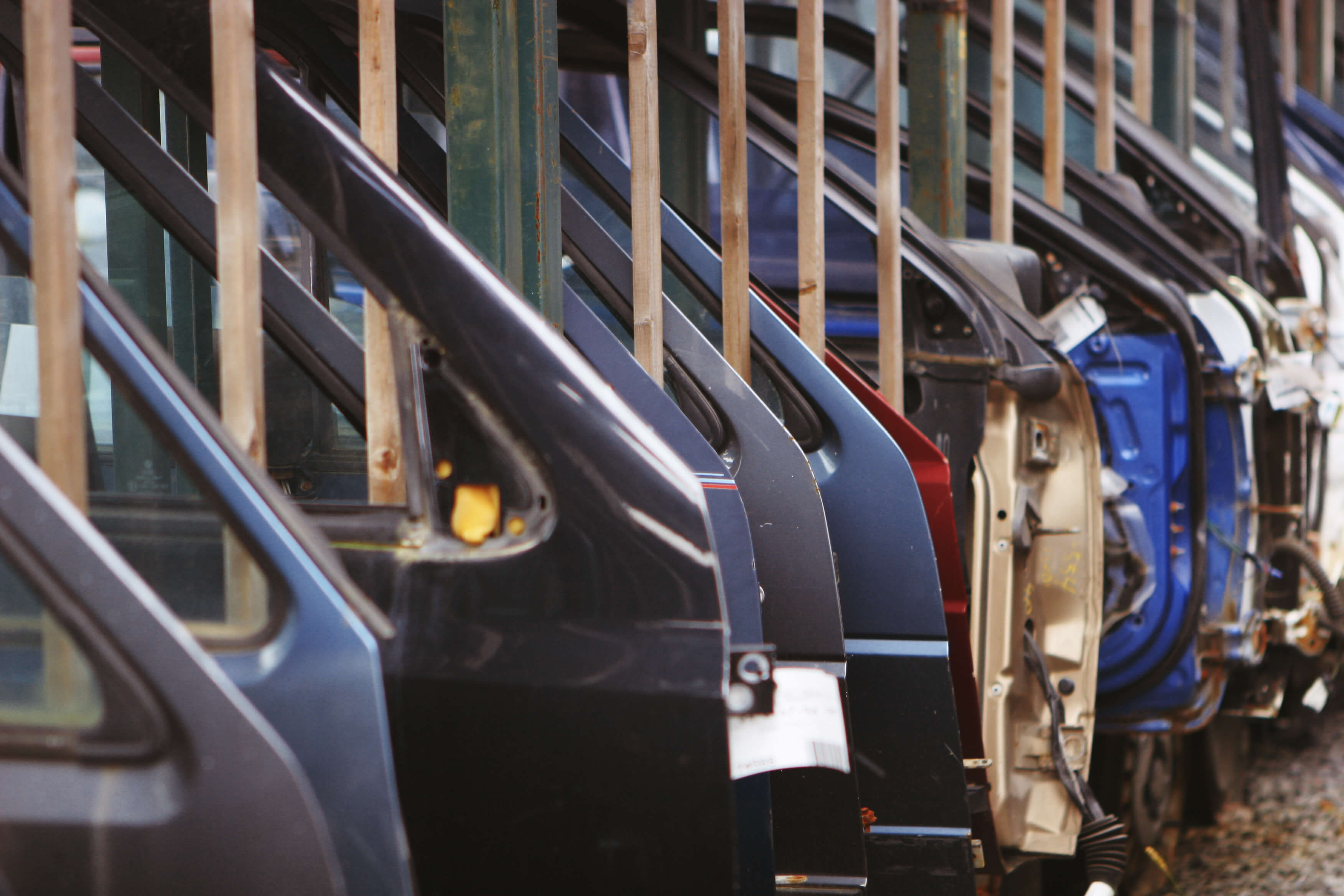 Do I need to service my lease car at a franchised dealer? Do I need to service my lease car at a franchised dealer?