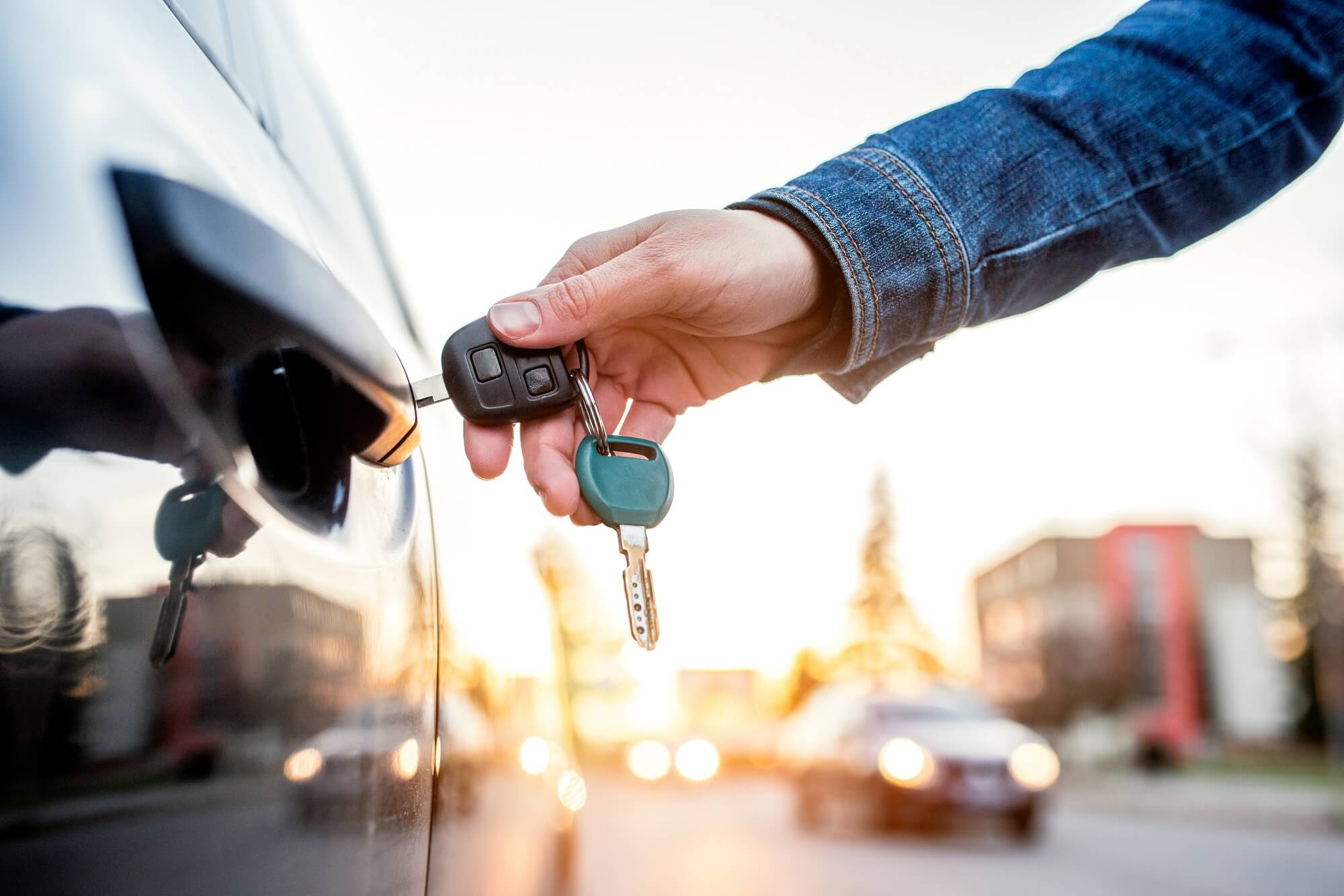 Brits spend 1460 minutes per year looking for car keys