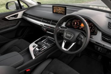 Audi Q7 interior