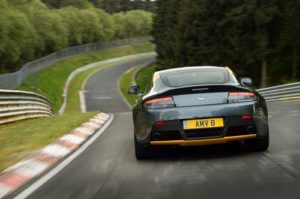 Review Of The 2017 Aston Martin Vantage