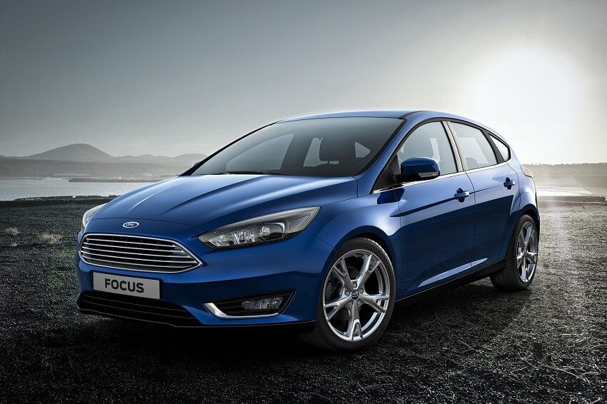 Ford Focus Hatchback in blue parked