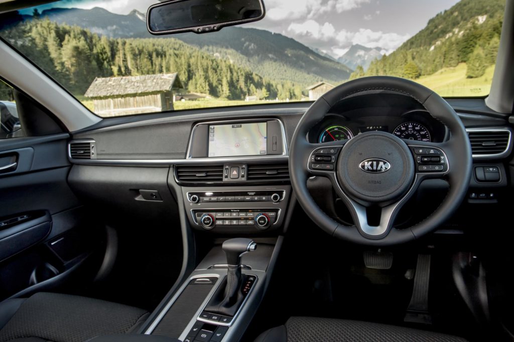 Optima Hybrid saloon Interior