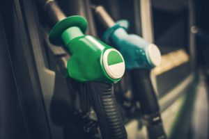 do diesel or petrol engines last longer?