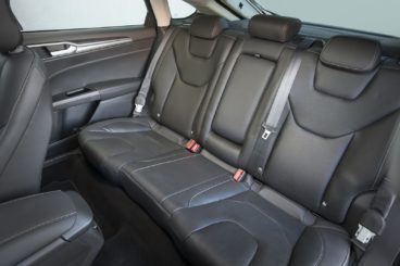ford mondeo saloon interior