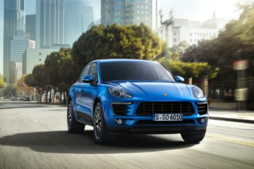 Porsche Macan in blue