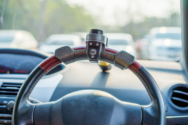 Steering wheel lock