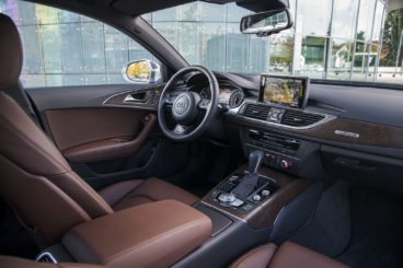 the brown leather interior of the audi a6 diesel avant