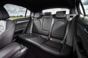 the black leather interior of the Alfa Romeo Stelvio Diesel