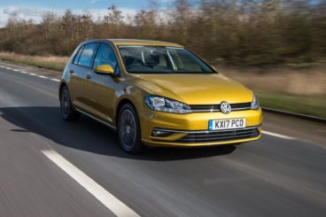 Yellow/gold Metallic Golf SE Nav