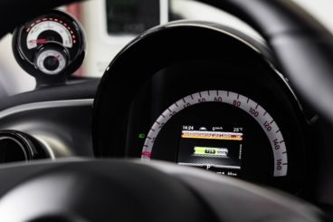 the dial and interior of the smart forfour electric drive