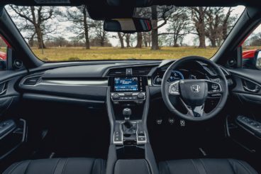 the black interior of the Honda civic diesel hatchback