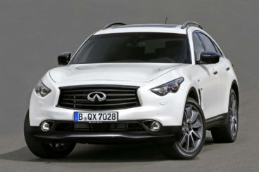 Infiniti Q70