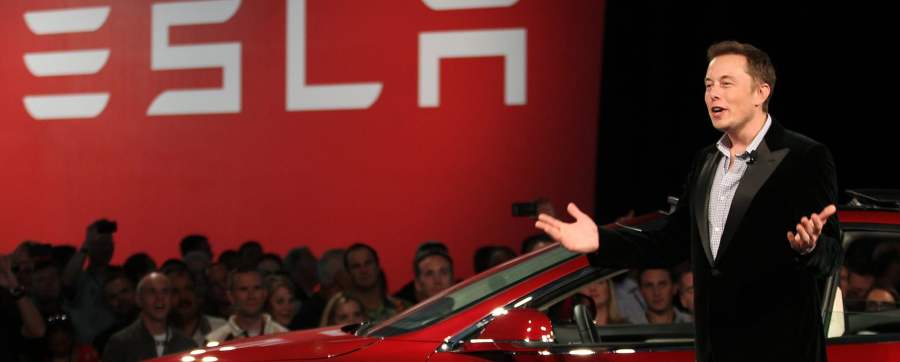 Elon Musk announces the Tesla Model 3